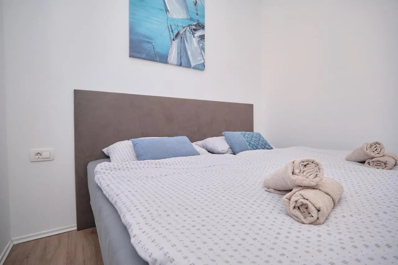 Queen'S Lodge Mastrinka By Litto Trogir 0*,  Croatia