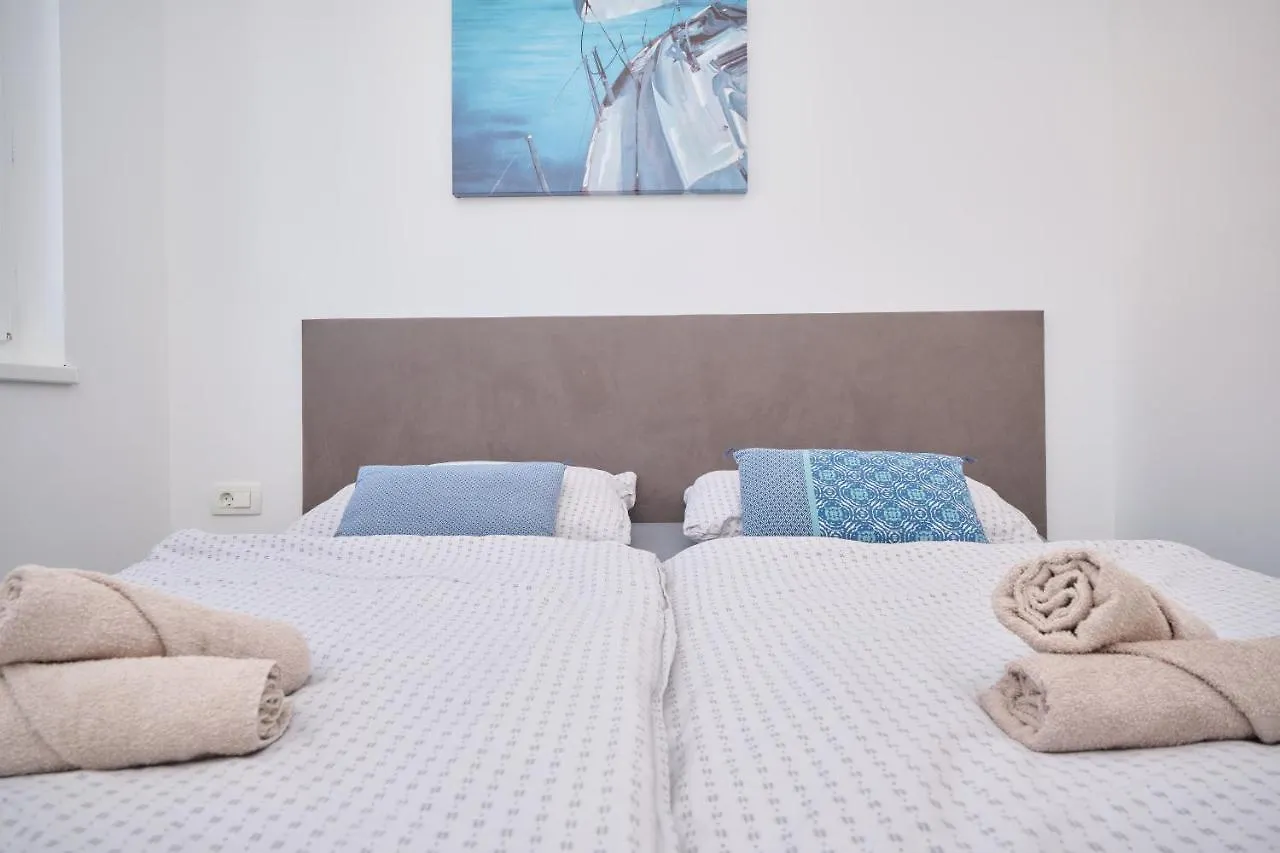 Queen'S Lodge Mastrinka By Litto Trogir 0*,