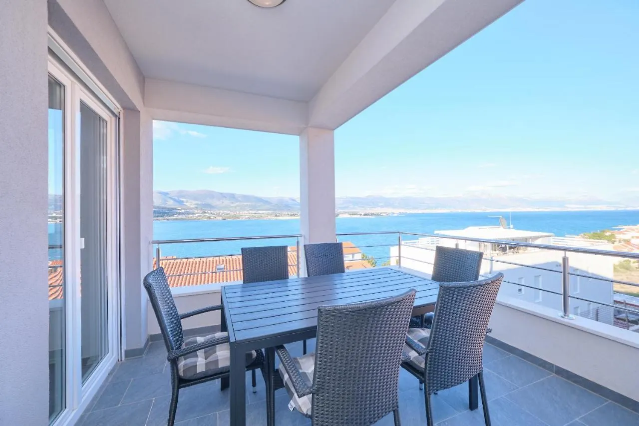 Apartman Queen'S Lodge Mastrinka By Litto