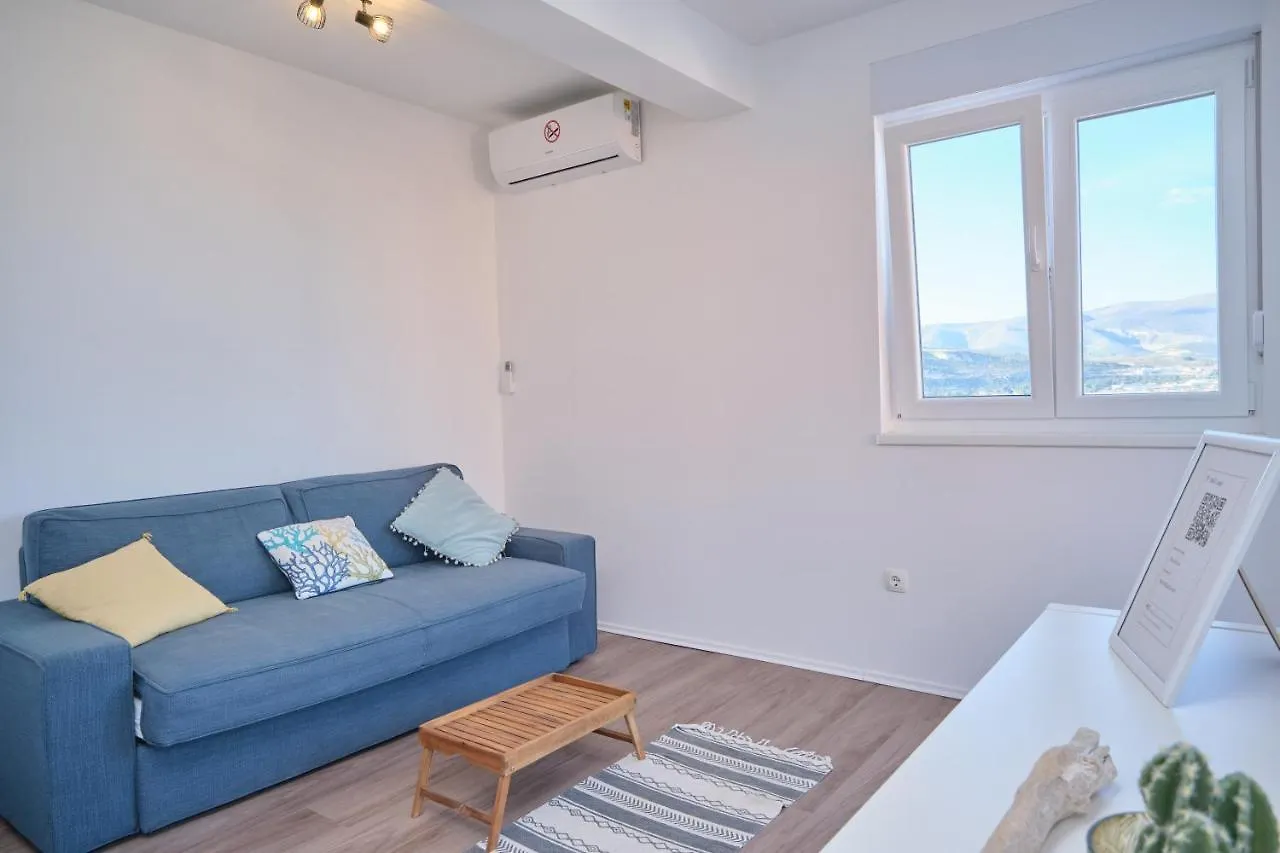 Queen'S Lodge Mastrinka By Litto Trogir Apartment