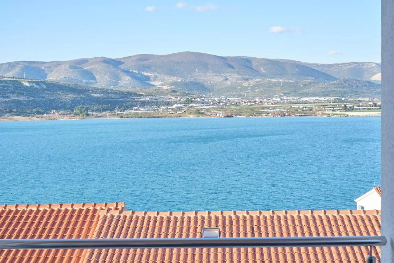 Apartment Queen'S Lodge Mastrinka By Litto Trogir Croatia